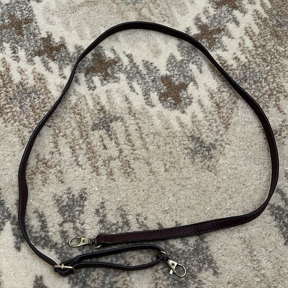 Joy Susan • Mini Crossbody Wristlet Clutch in Maroon/Wine color • EUC - Picture 10 of 16